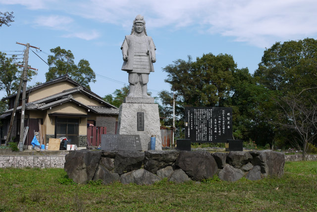 坂本城　明智光秀の銅像
