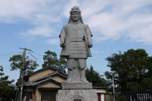 坂本城　明智光秀の銅像