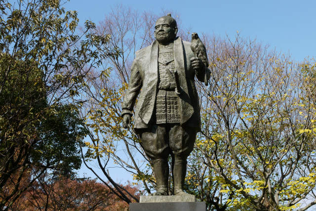 駿府城　徳川家康の銅像