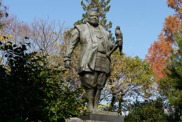駿府城　徳川家康の銅像