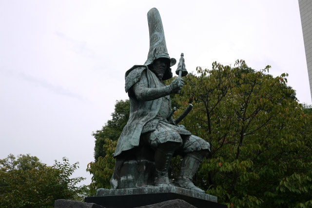 熊本城　加藤清正の銅像