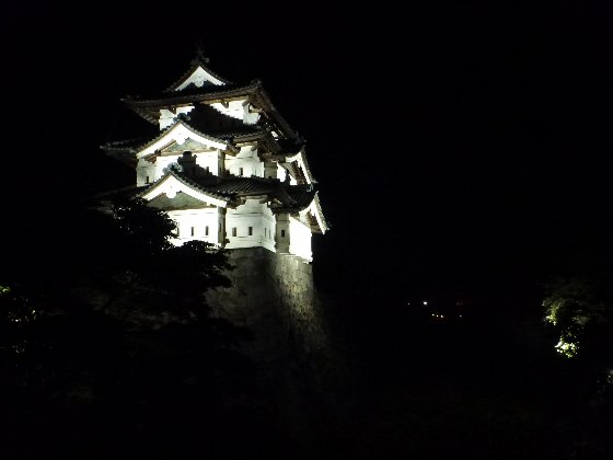 弘前城ライトアップ本丸2