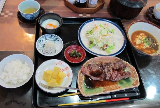 ぱいらんど朝ステーキ