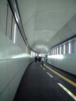 飯田橋の地下通路