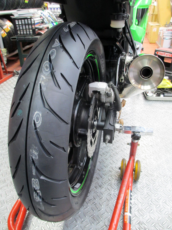 Wheel of Fortune〜 Ninja 250R乗り しげにぃの「ブジカエルで行こう！」 Ninja 250R タイヤ交換 3本目♪