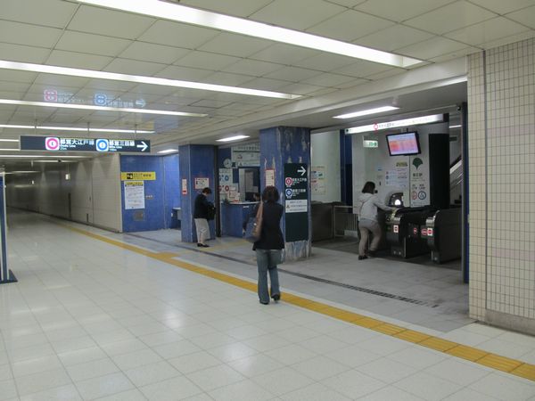 後楽園駅・春日駅地下4階にある東京メトロ・都営地下鉄連絡改札口